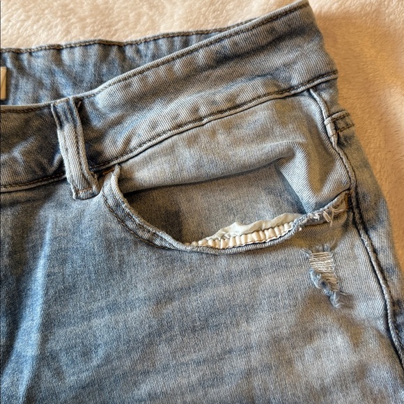 m jeans by maurices Jeans Slim Straight Ankle Mid Rise Distressed Size 16W - Picture 10 of 15